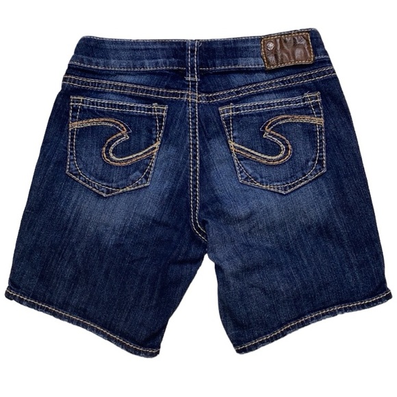 💐SILVER JEANS Suki Short Jean Short size 30 - Picture 3 of 10